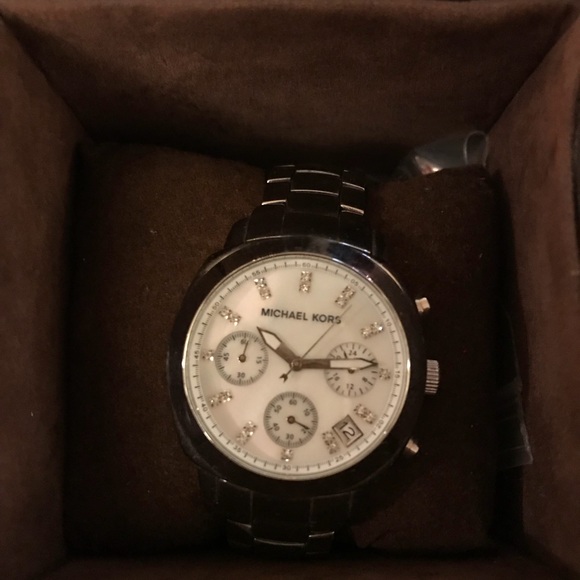 Michael Kors watch - Picture 3 of 6